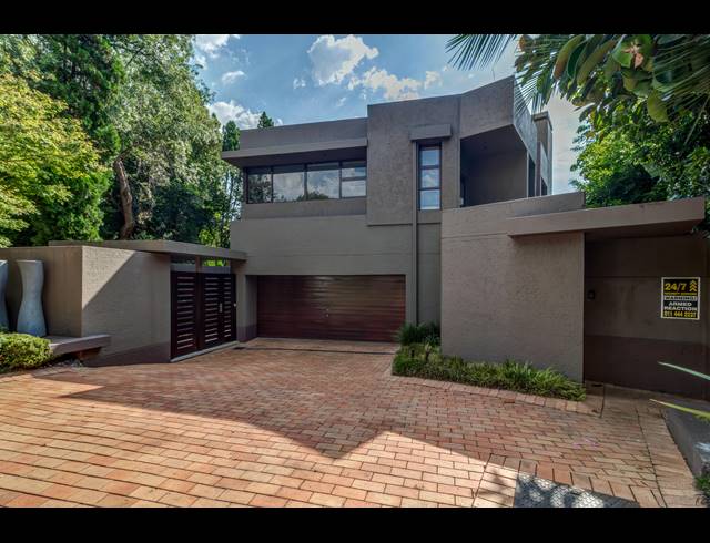 4 BEDROOM HOUSE FOR SALE IN KHYBER ROCK